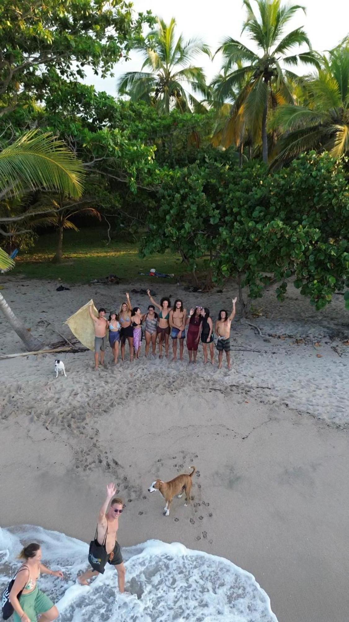La Aldea Hostel, Camping Y Hamacas Palomino Exterior photo