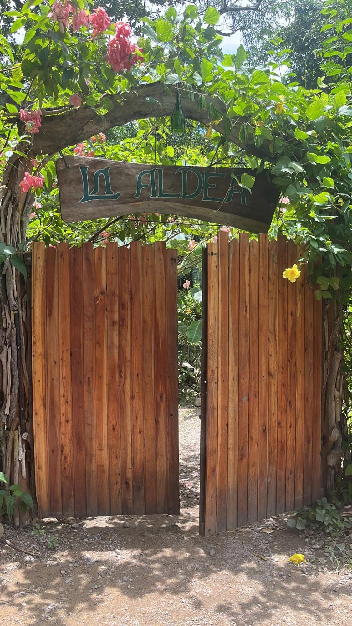 La Aldea Hostel, Camping Y Hamacas Palomino Exterior photo